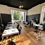 La Blanche Bed & Breakfast