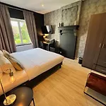 La Blanche Bed & Breakfast Spa