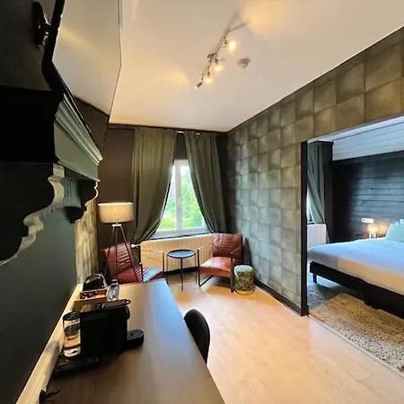 La Blanche Bed and Breakfast