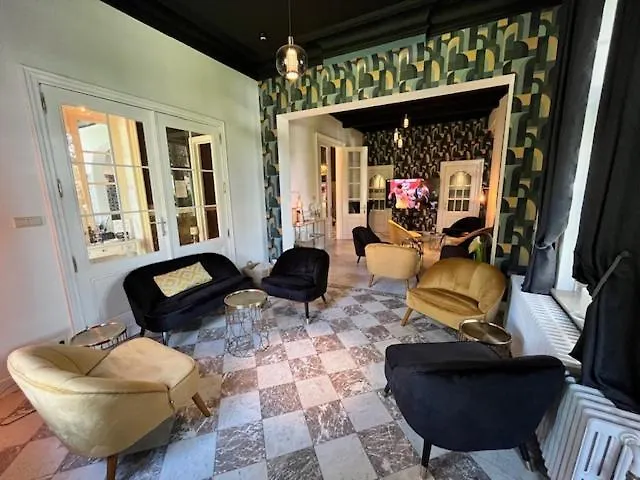 La Blanche Bed & Breakfast